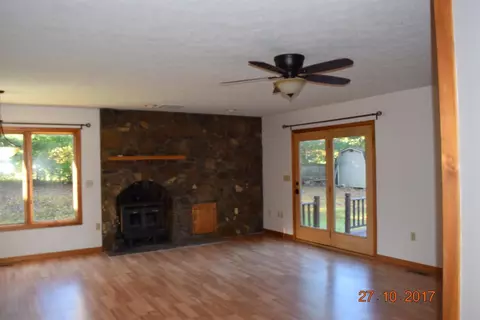 1035 Bluestone Rd, Morehead, KY 40351 photo 6