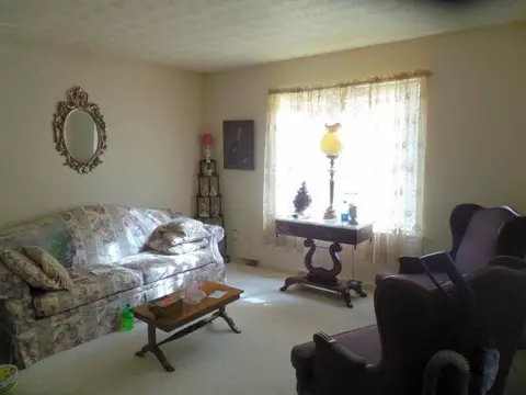 1015 Butler Dr, Danville, KY 40422 photo 2