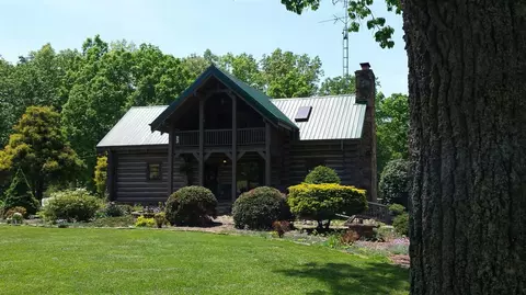 1635 Log Cabin Rd, Corbin, KY 40701 photo 2