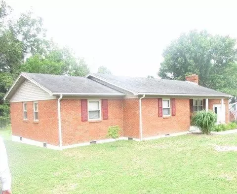 71 Charles Ave, Stanton, KY 40380 photo 2