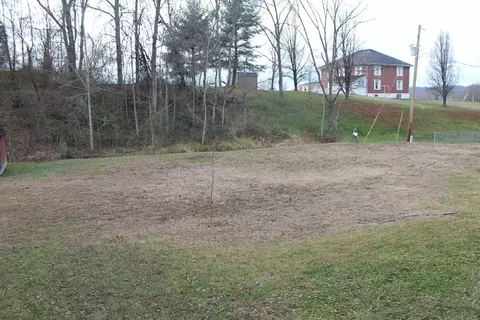 71 Charles Ave, Stanton, KY 40380 photo 6