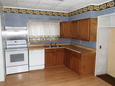 239 Hatfield St, Corbin, KY 40701 photo 6