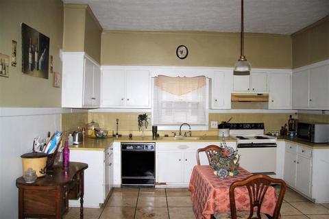 253 E Main St, Paris, KY 40361 photo 4