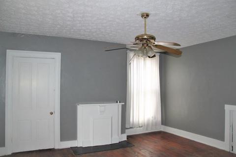 253 E Main St, Paris, KY 40361 photo 10