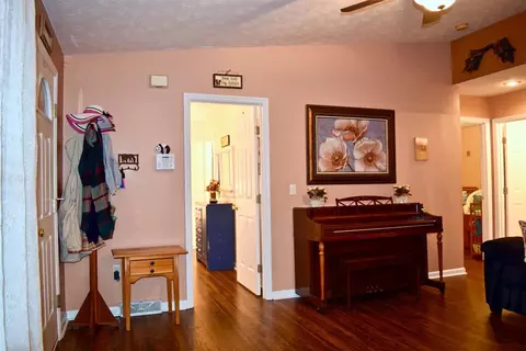 112 Henry Dr, Berea, KY 40403 photo 6