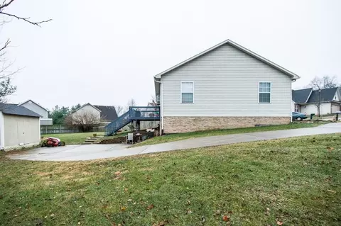 124 Montclair Ct, Georgetown, KY 40324 photo 4