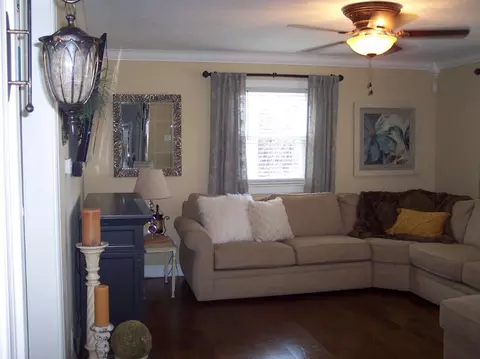 901 Crest St, Corbin, KY 40701 photo 5