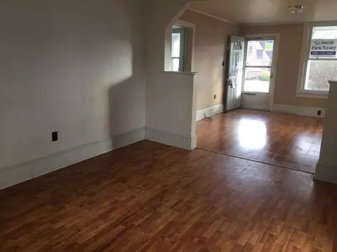 304 Exeter Ave, Middlesboro, KY 40965 photo 5