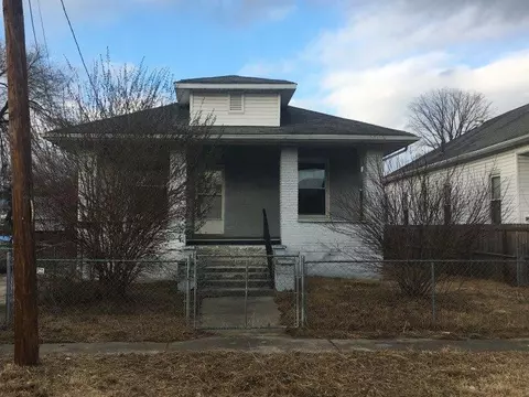 304 Exeter Ave, Middlesboro, KY 40965 photo 1