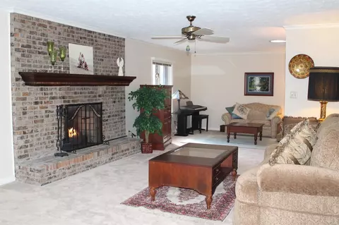 512 Talbott Dr, Wilmore, KY 40390 photo 8