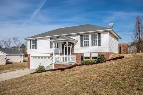941 Misti Dr, Berea, KY 40403 photo 10