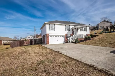 941 Misti Dr, Berea, KY 40403 photo 2