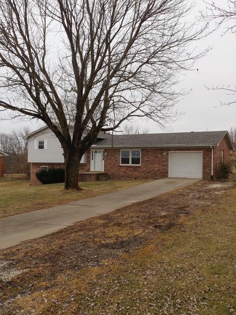 116 Mountain View Dr, Berea, KY 40403 photo 3
