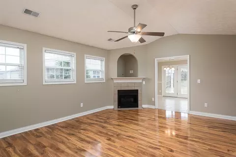 103 Starting Gate Pt, Georgetown, KY 40324 photo 2