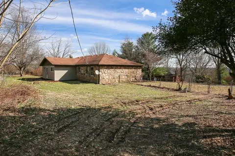 421 Oak Dr, Lancaster, KY 40444 photo 11