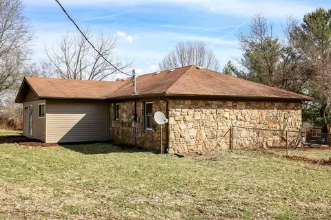 421 Oak Dr, Lancaster, KY 40444 photo 10