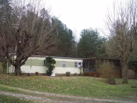 1774 5th Street Rd, Corbin, KY 40701 photo 1