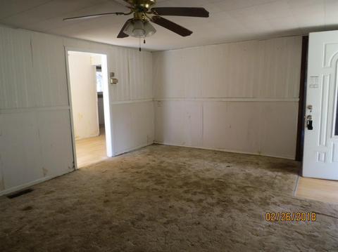 301 Hemlock St, Benham, KY 40807 photo 10