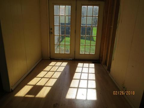 301 Hemlock St, Benham, KY 40807 photo 4