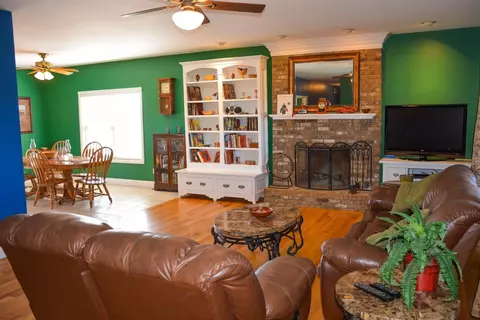 8077 Ecton Rd, Winchester, KY 40391 photo 10