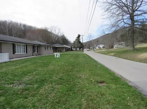 429 Knapp Ave, Morehead, KY 40351 photo 3