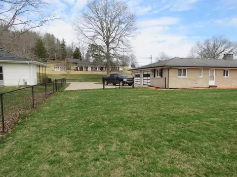429 Knapp Ave, Morehead, KY 40351 photo 6