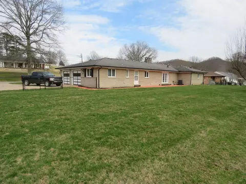 429 Knapp Ave, Morehead, KY 40351 photo 4