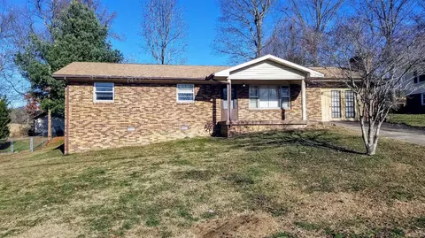 116 Oaklawn Cir, Corbin, KY 40701 photo 2