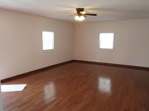 307 9th St, Corbin, KY 40701 photo 3