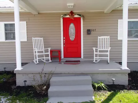 307 9th St, Corbin, KY 40701 photo 2