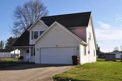 789 Maple St, Stanton, KY 40380 photo 3