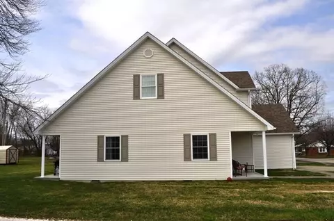 789 Maple St, Stanton, KY 40380 photo 2