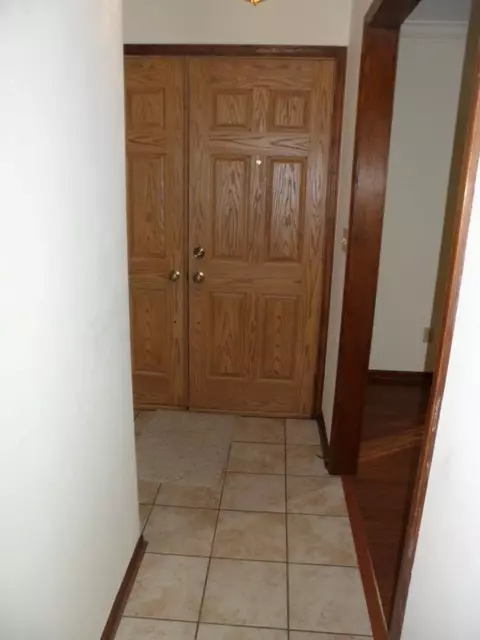 308 Farmbrook Cir, Frankfort, KY 40601 photo 5