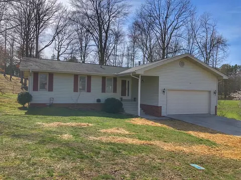 350 Sanderlin Dr, Corbin, KY 40701 photo 2