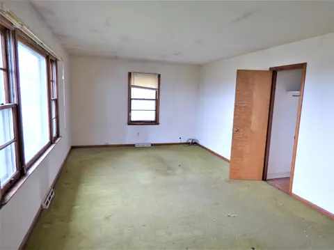 687 Bowmans Mill Rd, Berry, KY 41003 photo 2