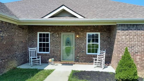 205 Lakeside Dr, Georgetown, KY 40324 photo 2