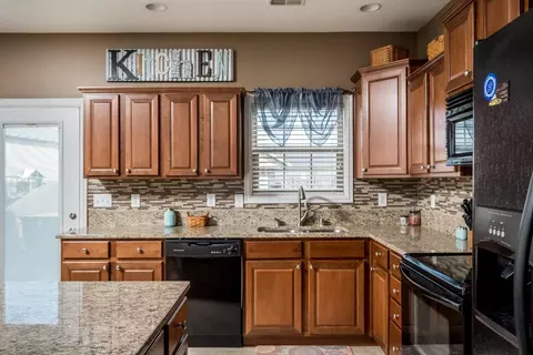 180 Pavilion Dr, Georgetown, KY 40324 photo 7