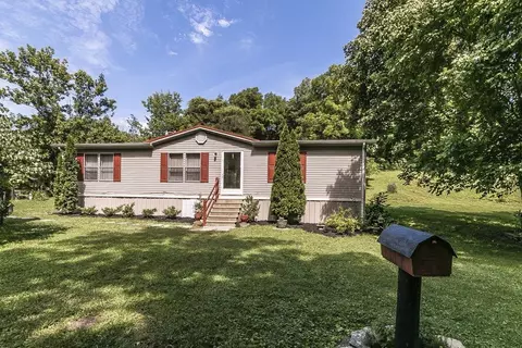 68 Hall Rd, Lancaster, KY 40444 photo 2