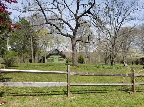 908 Prather Dr, Nancy, KY 42544 photo 3