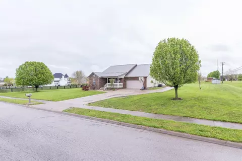 609 Crocket Ct, Richmond, KY 40475 photo 4