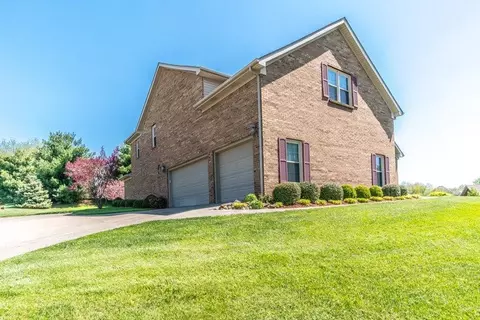 142 Brookview Dr, Richmond, KY 40475 photo 3