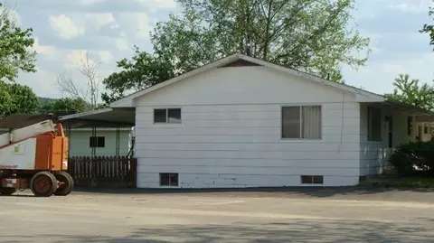716 W First St, Morehead, KY 40351 photo 11