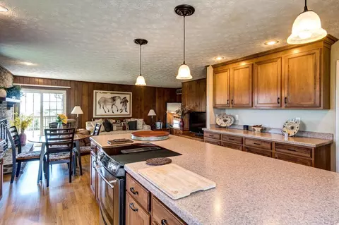 2146 Lancaster Rd, Richmond, KY 40475 photo 6