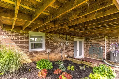 2146 Lancaster Rd, Richmond, KY 40475 photo 29