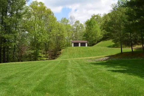864 Fraley Dr, Morehead, KY 40351 photo 4