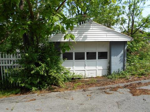 224 Parrish Ave, Paris, KY 40361 photo 3