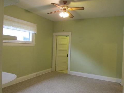 276 Parrish Ave, Paris, KY 40361 photo 9