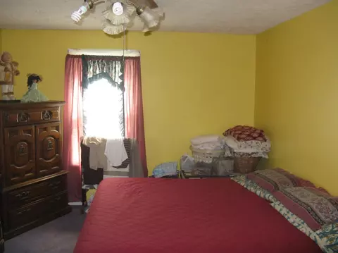 108 Phillips St, Berea, KY 40403 photo 6