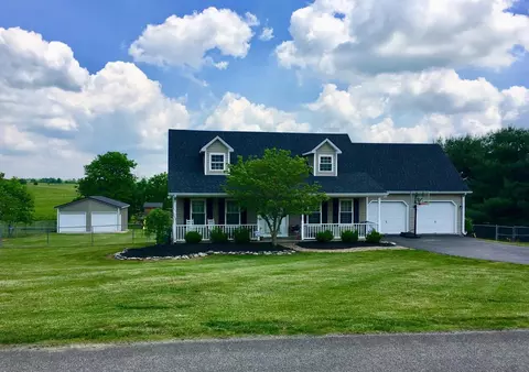 124 Fields St, Lancaster, KY 40444 photo 1
