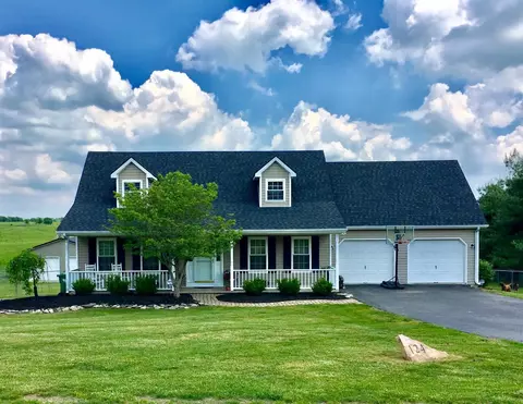 124 Fields St, Lancaster, KY 40444 photo 2